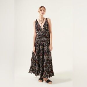 Elegant Black Patterned Maxi Dress